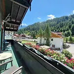 Das Landhaus 3* גרלוס